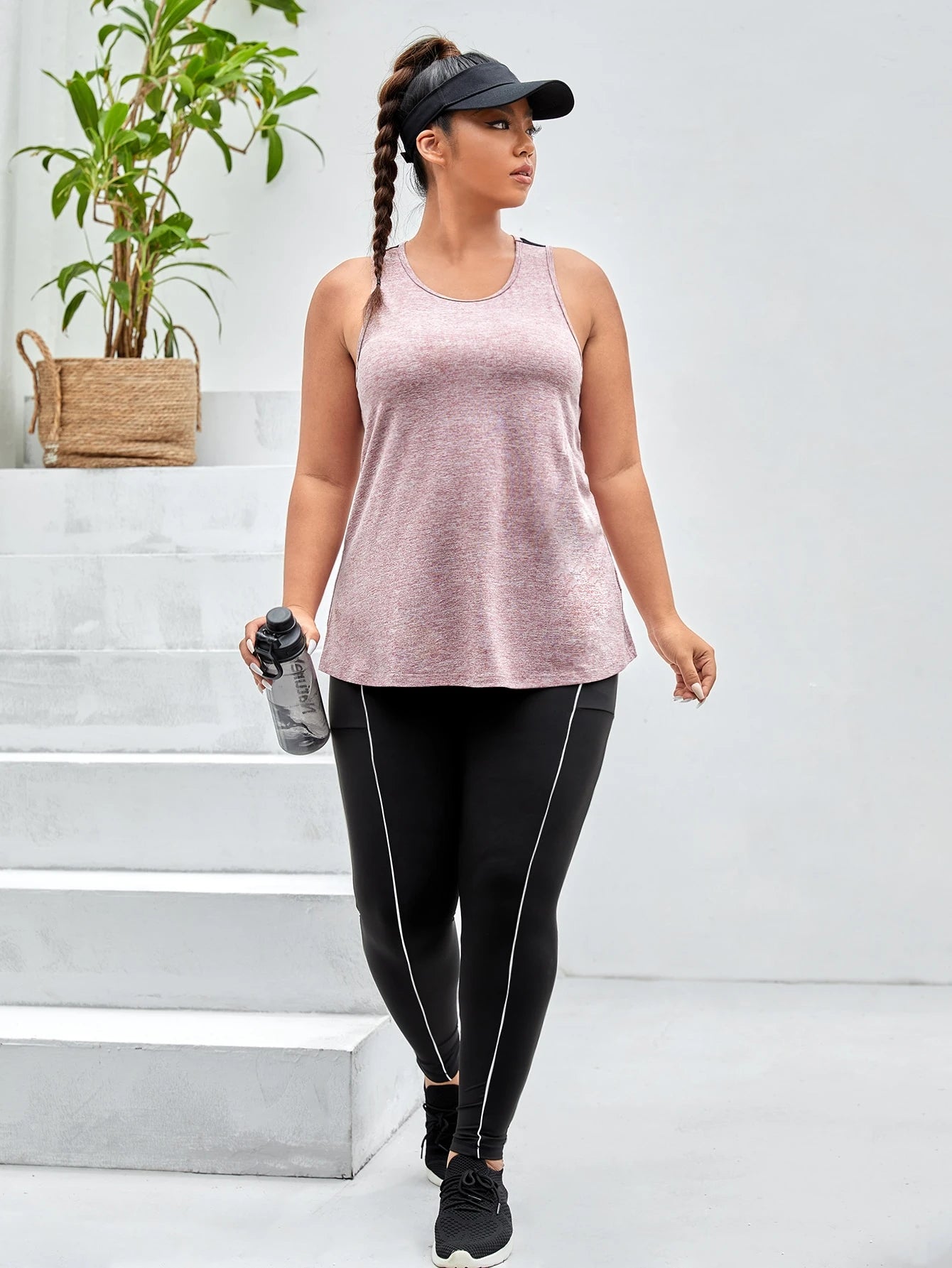regata esportiva plus size, regata fitness plus size, regata esportiva feminina plus size, regata fitness feminina plus size, regata esportiva plus size dry fit, regata esportiva plus size academia, regata fitness plus size com estampa, regata fitness plus size sem manga, regata esportiva plus size leve, regata fitness plus size modeladora, regata esportiva plus size com proteção UV, regata esportiva plus size confortável
