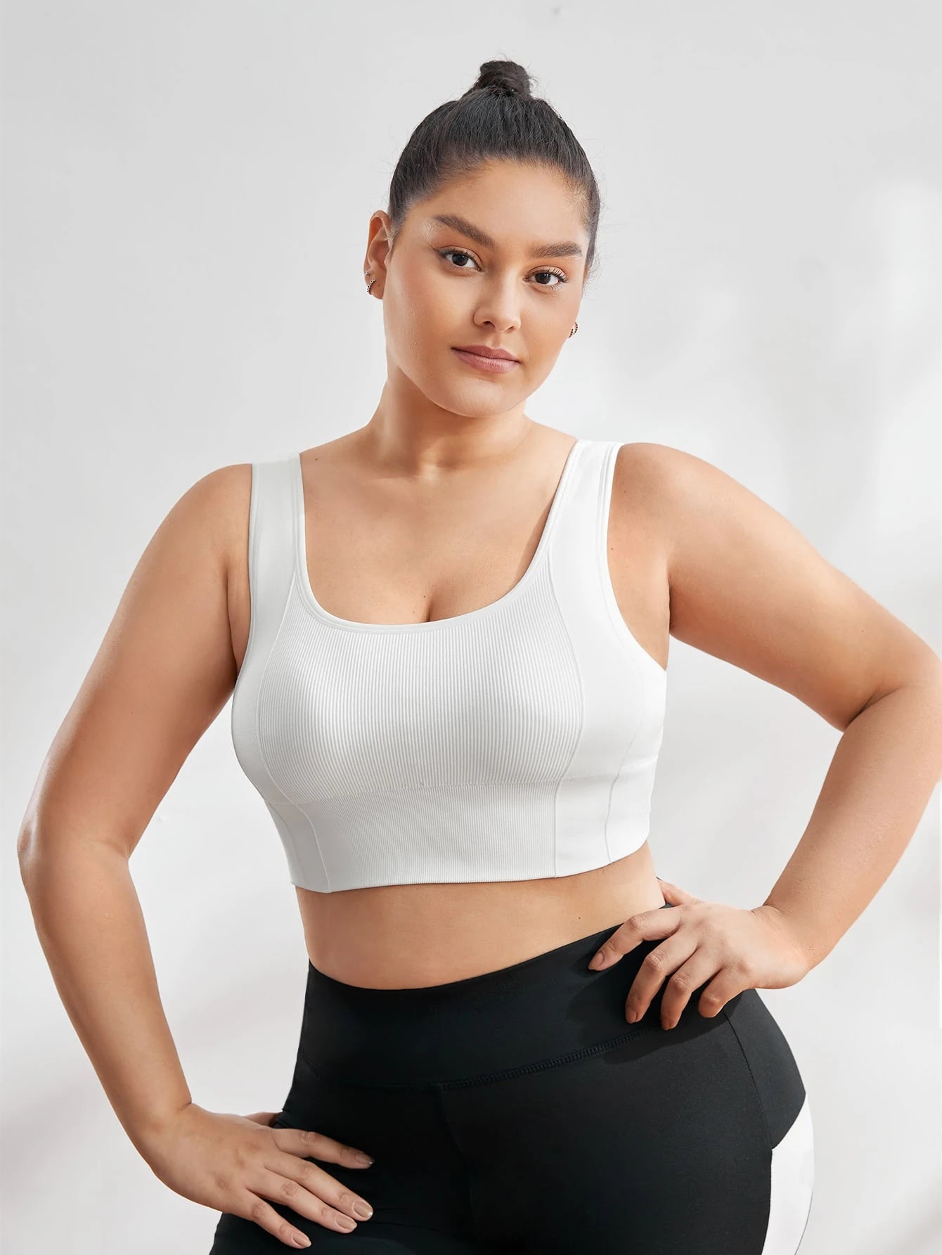 top esportivo, top esportivo plus size, top fitness plus size, top esportivo feminino plus size, top esportivo com bojo plus size, top esportivo plus size sustentação, top esportivo