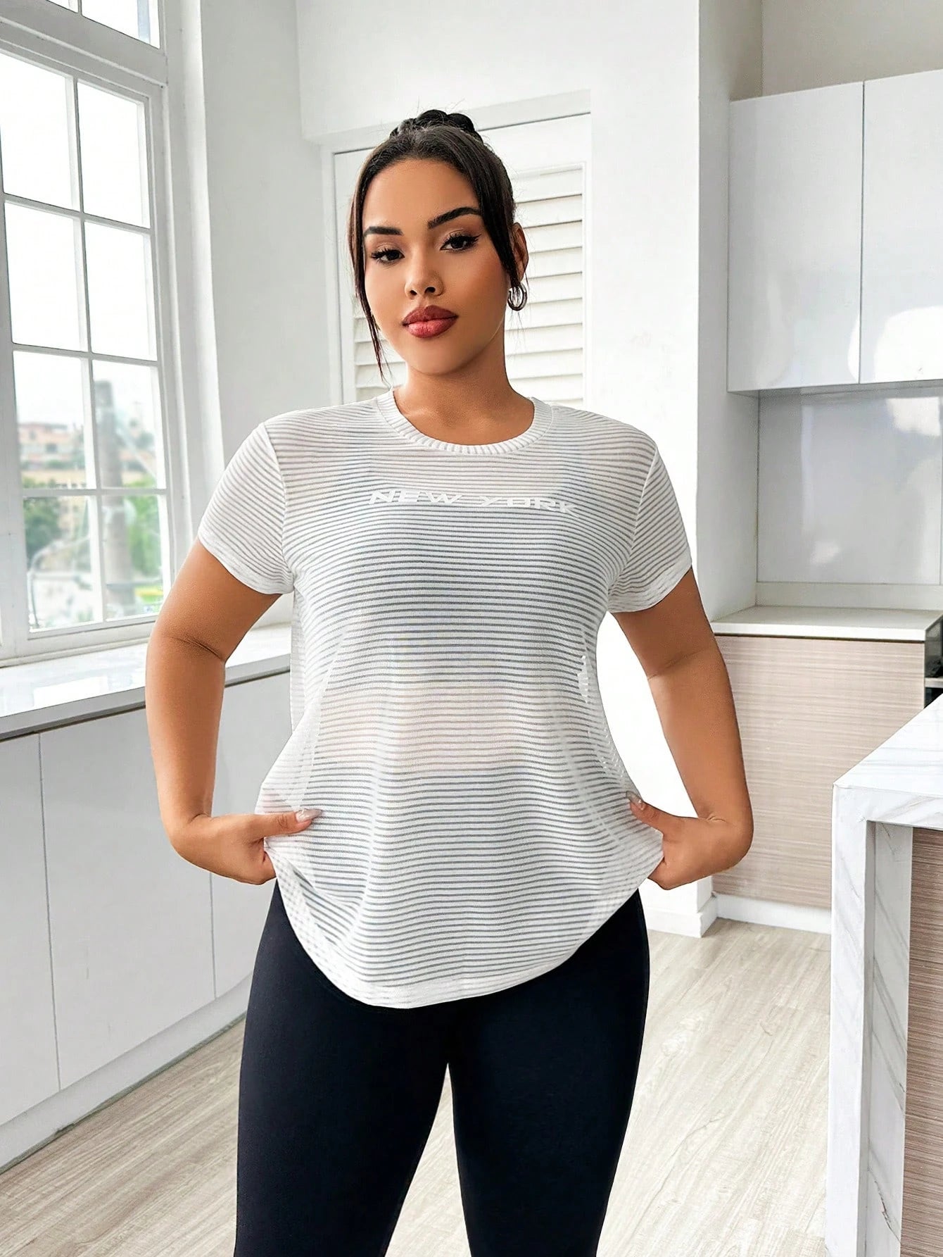 SHEIN Sport Gameset Camiseta esportiva com letras gráficas e malha sem sutiã