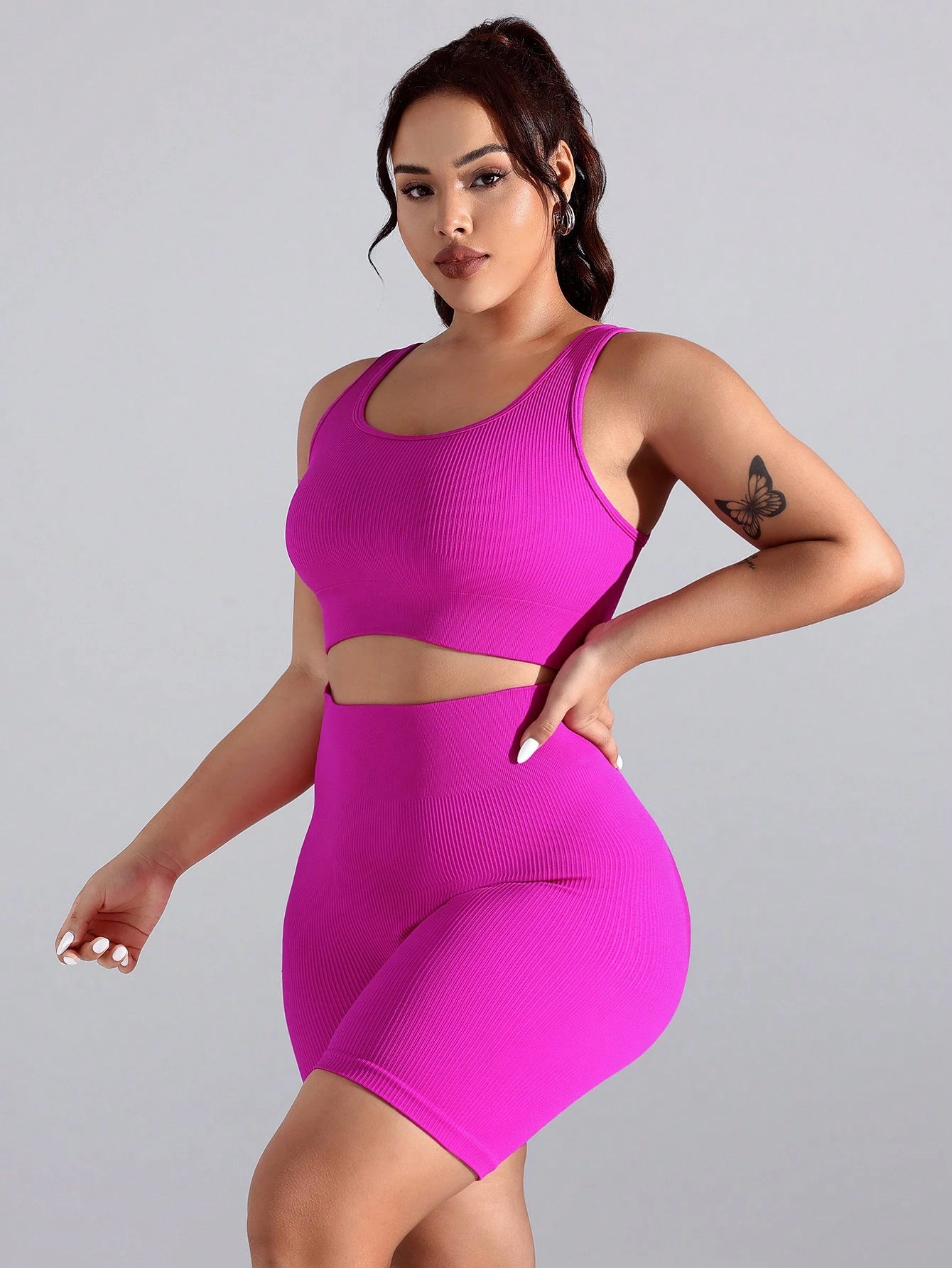 conjunto esportivo feminino, conjunto fitness feminino, conjunto esportivo feminino plus size, conjunto feminino plus size, conjunto feminino barato, conjunto feminino elegante, conjunto feminino casual