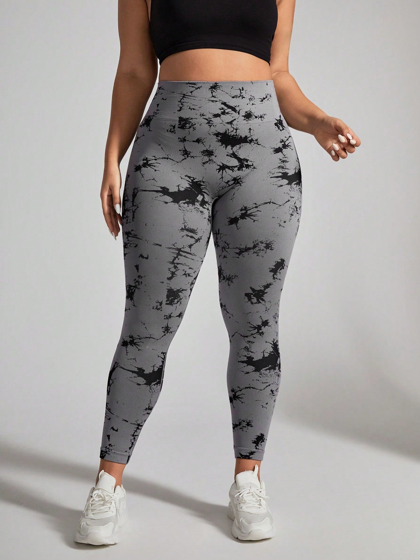 legging plus size, calça legging plus size, legging plus size cintura alta, legging plus size fitness, legging plus size com bolso, legging plus size estampada, legging plus size barata, legging plus size ideal para malhar, legging plus size compressão, legging plus size modeladora, calça legging plus size para academia, legging