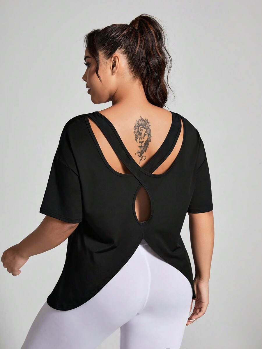 Camiseta Plus Size com Aberturas nas Costas