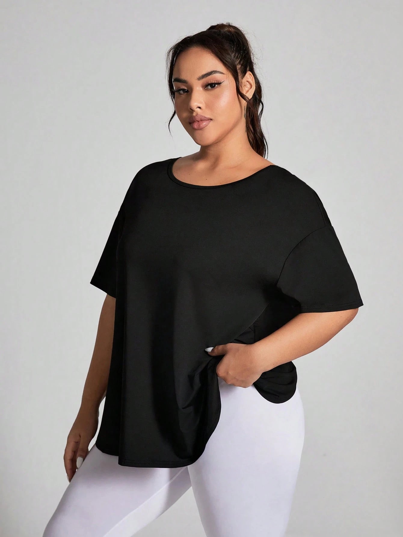 camiseta esportiva plus size, camiseta fitness plus size, camiseta esportiva feminina plus size, camiseta feminina plus size, camiseta fitness feminina plus size, camiseta esportiva plus size dry fit, camiseta esportiva plus size barata