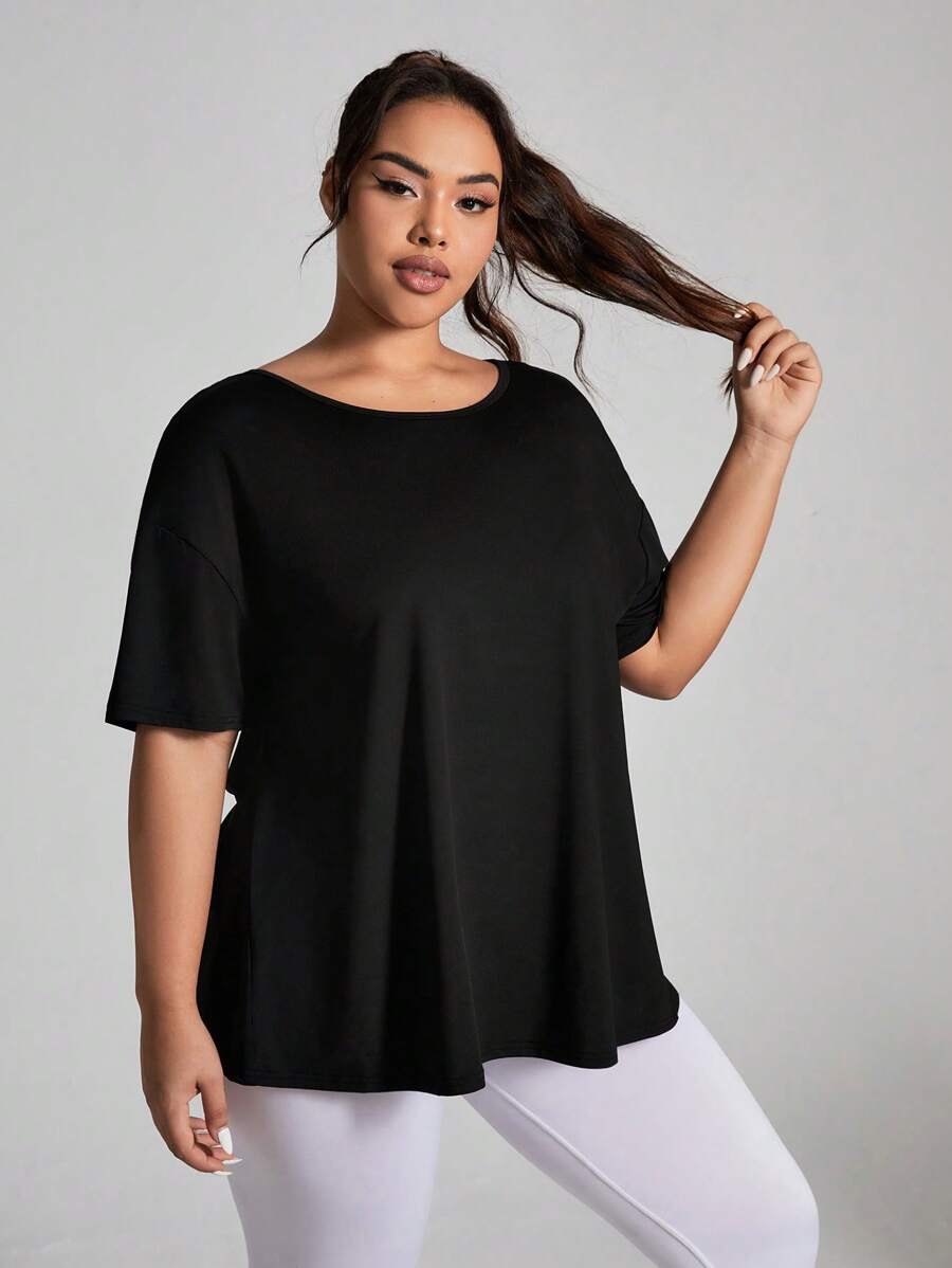 Camiseta Plus Size com Aberturas nas Costas