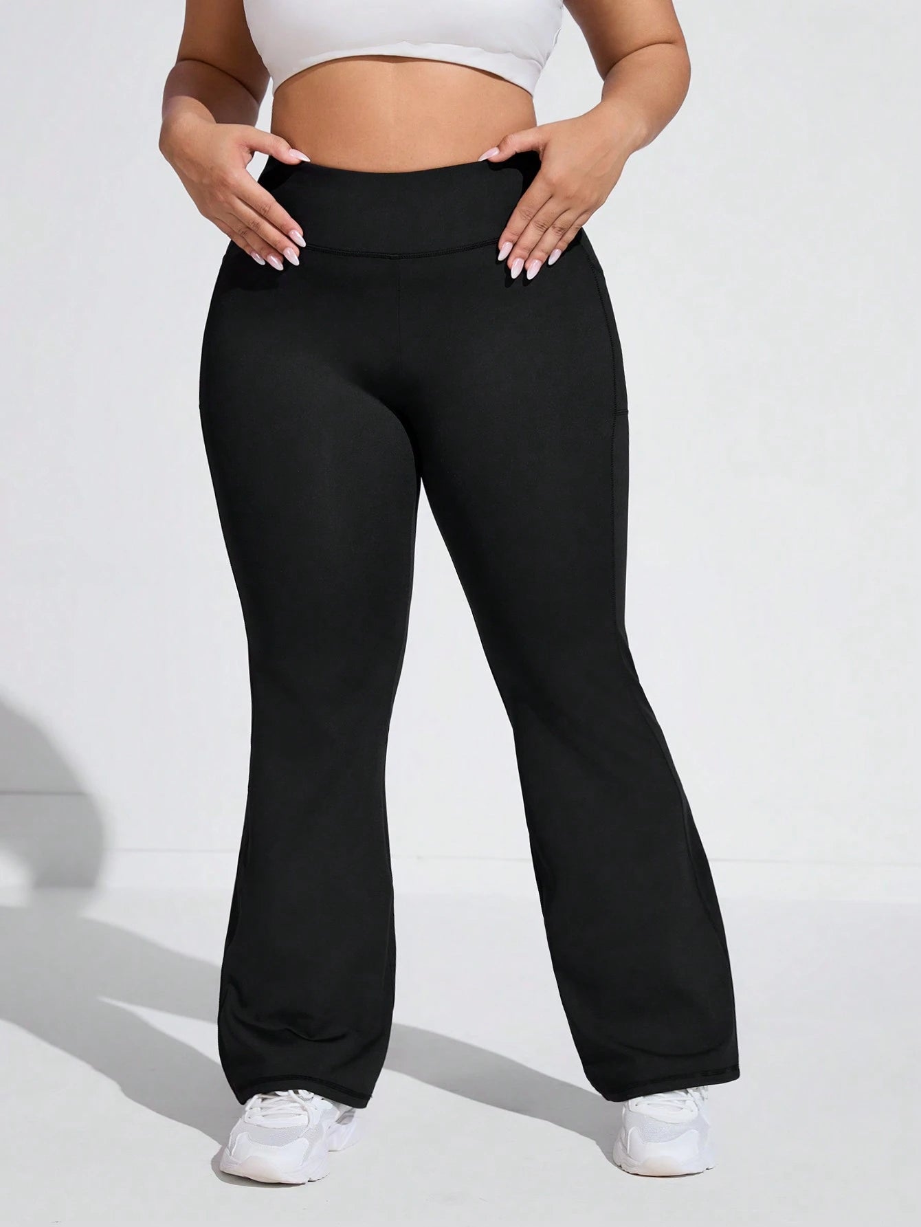 legging plus size, calça legging plus size, legging plus size cintura alta, legging plus size fitness, legging plus size com bolso, legging plus size estampada, legging plus size barata, legging plus size ideal para malhar, legging plus size compressão, legging plus size modeladora, calça legging plus size para academia, legging