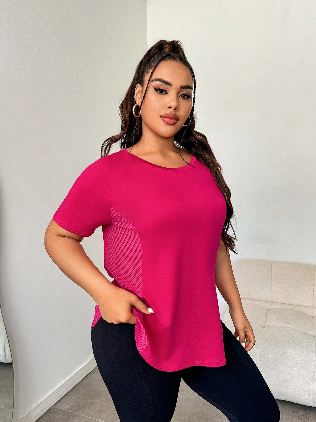 SHEIN Sport Studio Camiseta Esportiva de Manga Curta Plus Size Casual com Contraste de Cor e Retalhos, Verão