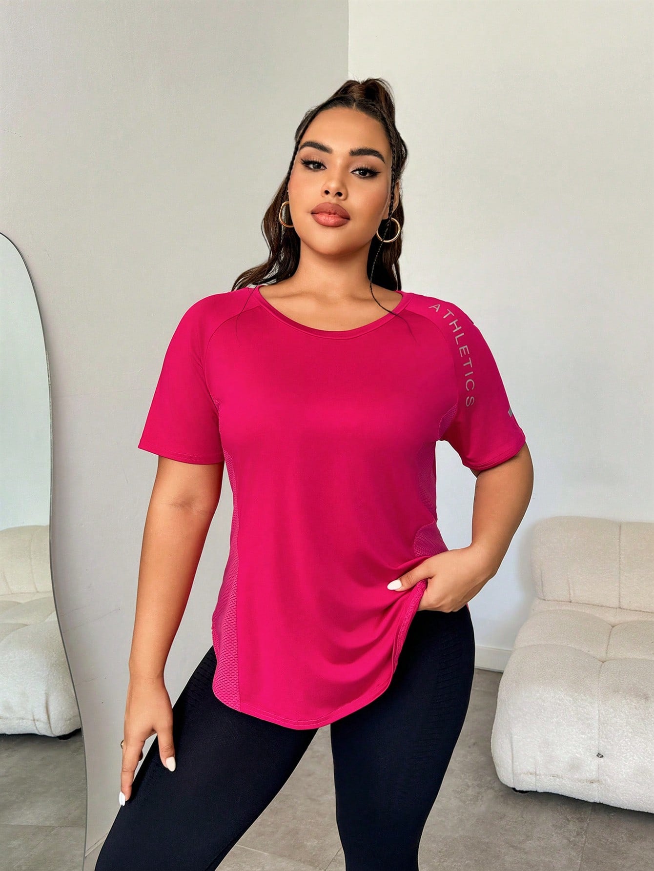 SHEIN Sport Studio Camiseta Esportiva de Manga Curta Plus Size Casual com Contraste de Cor e Retalhos, Verão