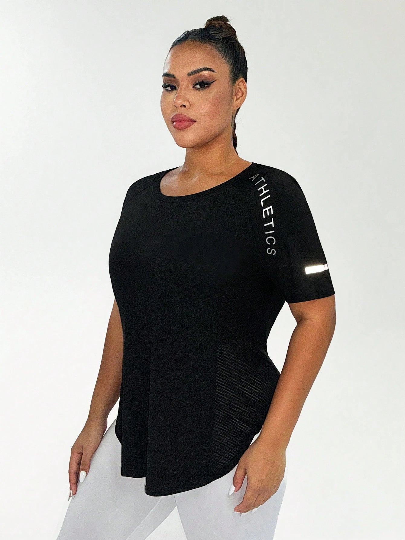 SHEIN Sport Studio Camiseta Esportiva de Manga Curta Plus Size Casual com Contraste de Cor e Retalhos, Verão