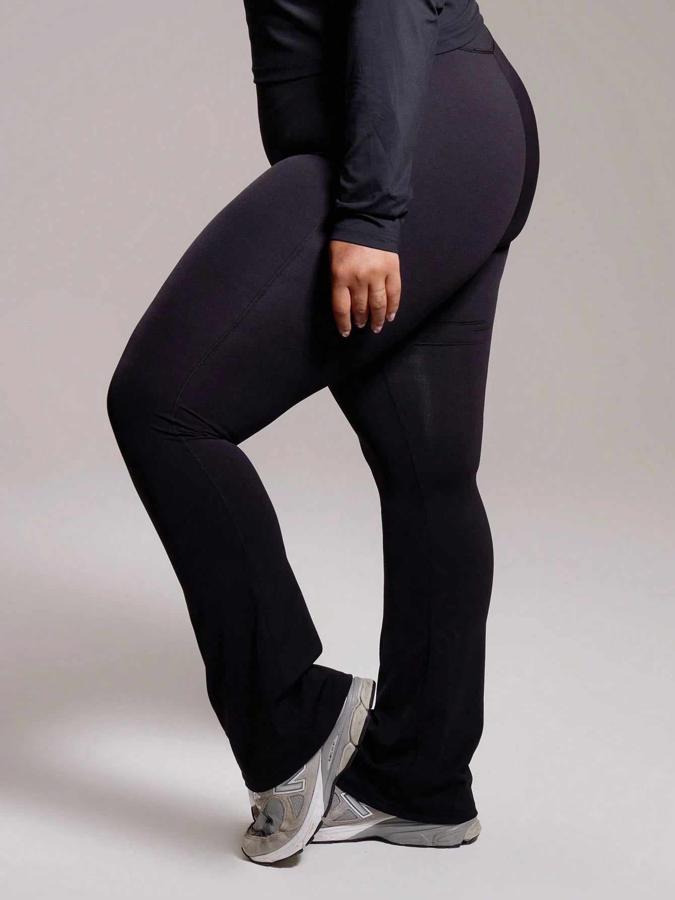 legging plus size, calça legging plus size, legging plus size cintura alta, legging plus size fitness, legging plus size com bolso, legging plus size ideal para malhar, legging plus size compressão, legging plus size modeladora, calça legging plus size para academia, legging plus size suplex, legging plus size poliéster, legging plus size elastano