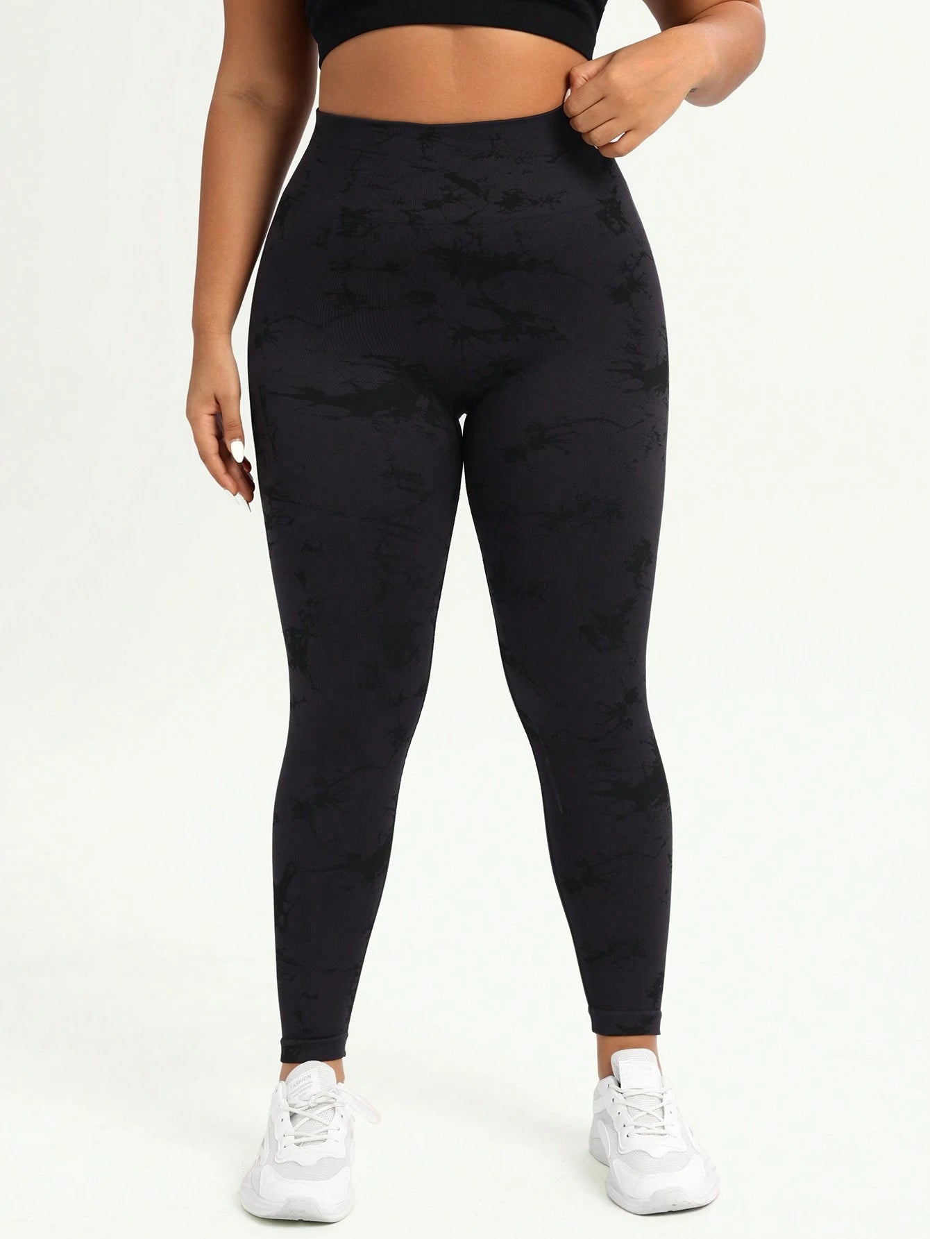 legging plus size, calça legging plus size, legging plus size cintura alta, legging plus size fitness, legging plus size com bolso, legging plus size estampada, legging plus size barata, legging plus size ideal para malhar, legging plus size compressão, legging plus size modeladora, calça legging plus size para academia, legging