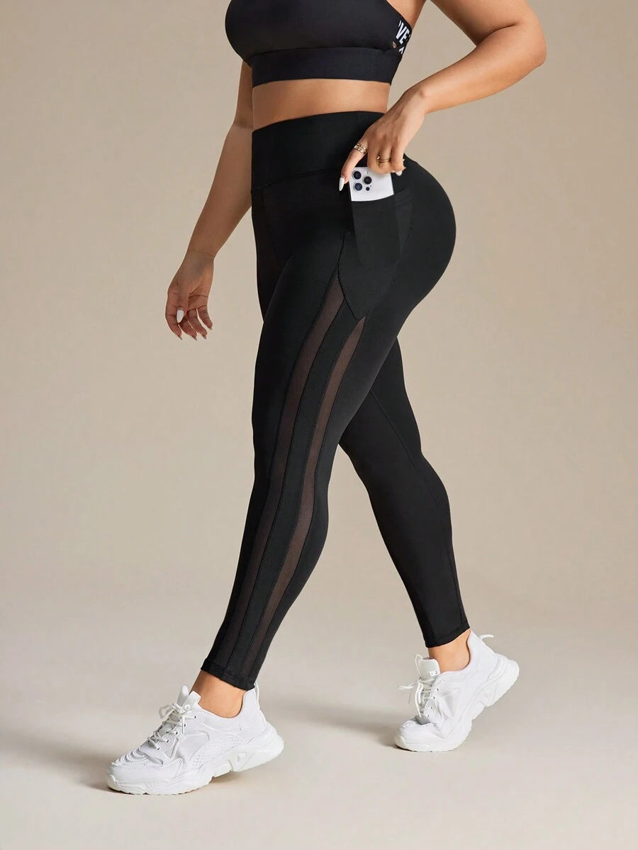 Legging Plus Size com Transparência