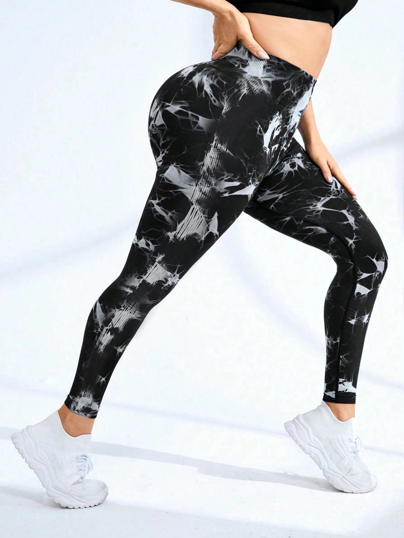legging plus size, calça legging plus size, legging plus size cintura alta, legging plus size fitness, legging plus size com bolso, legging plus size estampada, legging plus size barata, legging plus size ideal para malhar, legging plus size compressão, legging plus size modeladora, calça legging plus size para academia, legging