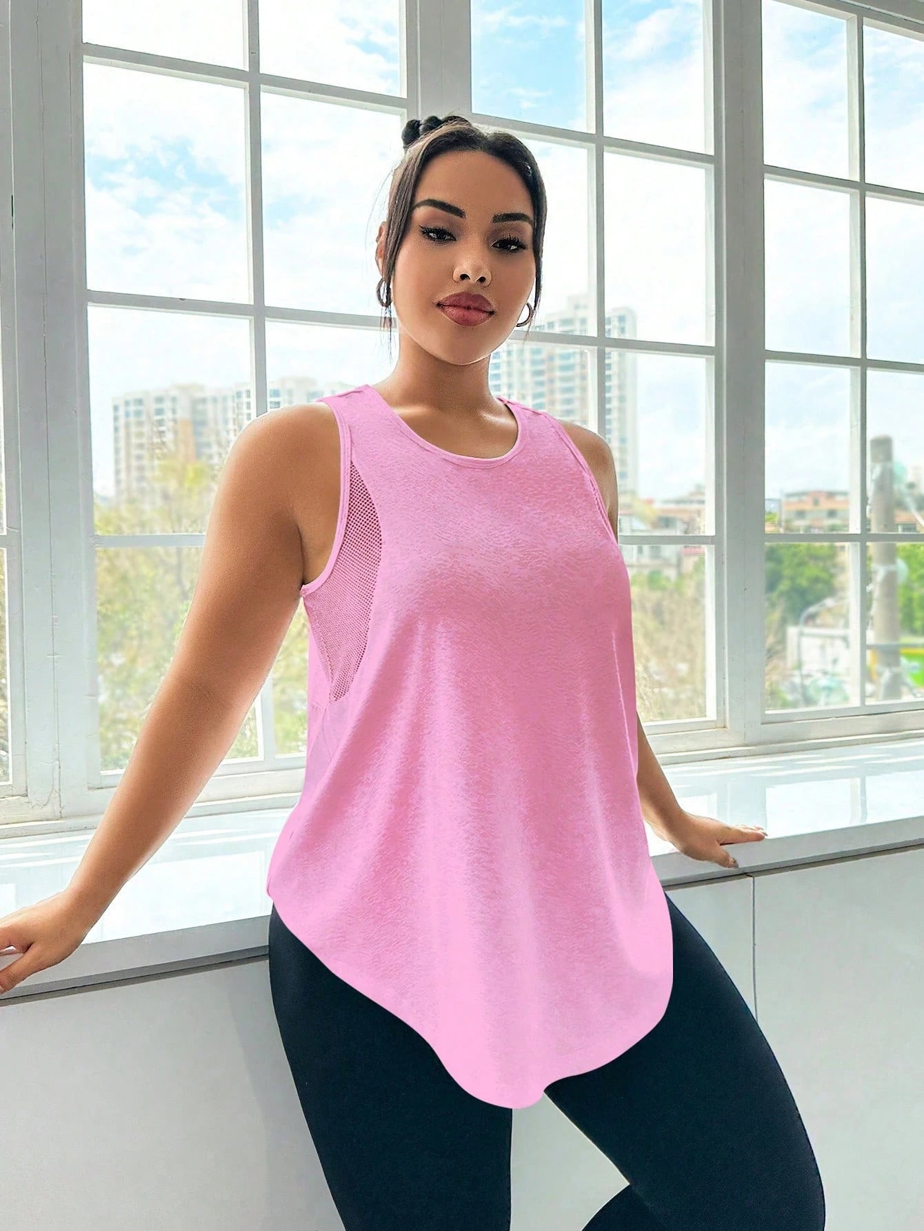 regata esportiva plus size, regata fitness plus size, regata esportiva feminina plus size, regata fitness feminina plus size, regata esportiva plus size dry fit, regata esportiva plus size academia, regata fitness plus size com estampa, regata fitness plus size sem manga, regata esportiva plus size leve, regata fitness plus size modeladora, regata esportiva plus size com proteção UV, regata esportiva