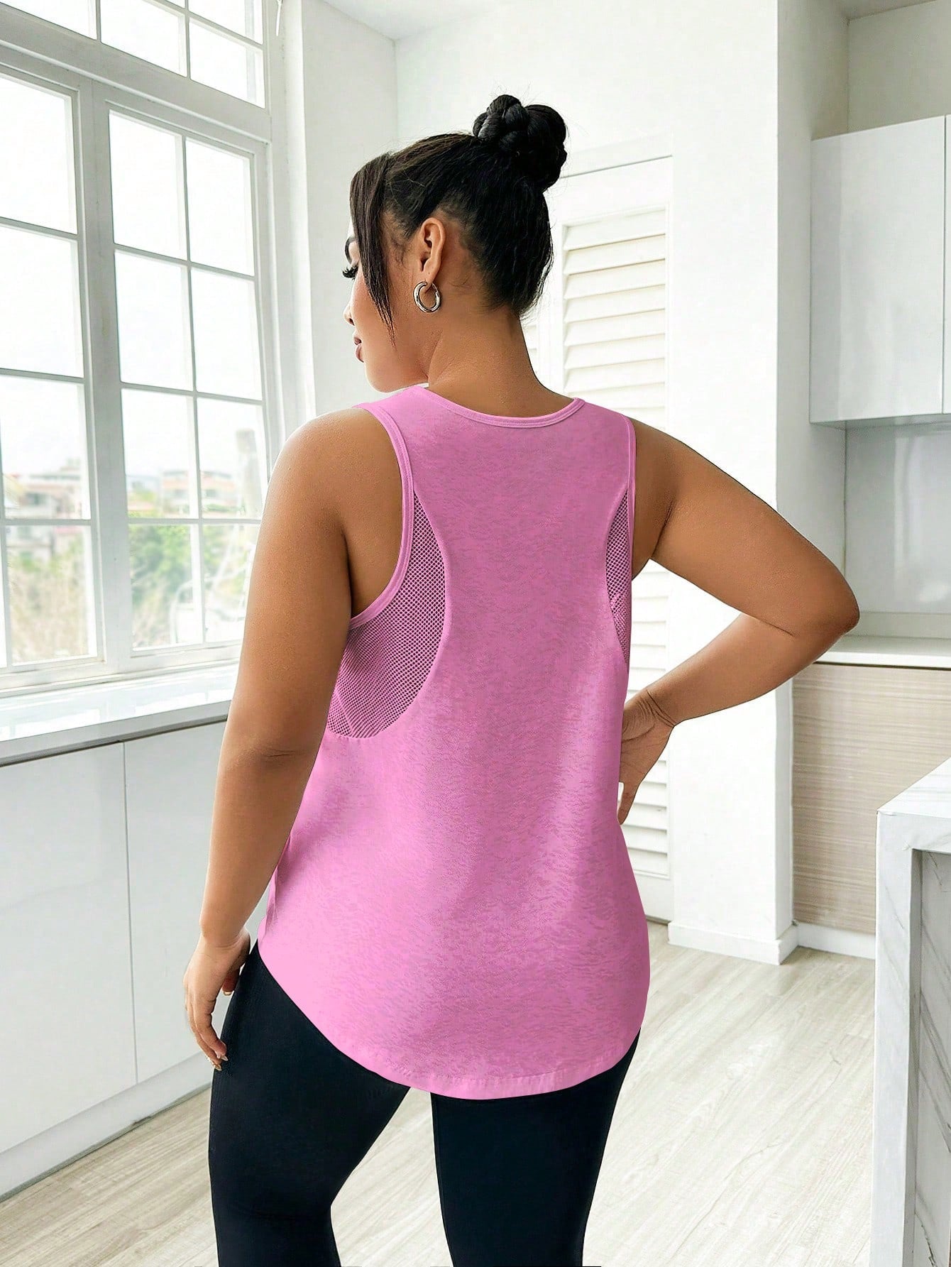 regata esportiva plus size, regata fitness plus size, regata esportiva feminina plus size, regata fitness feminina plus size, regata esportiva plus size dry fit, regata esportiva plus size academia, regata fitness plus size com estampa, regata fitness plus size sem manga, regata esportiva plus size leve, regata fitness plus size modeladora, regata esportiva plus size com proteção UV, regata esportiva