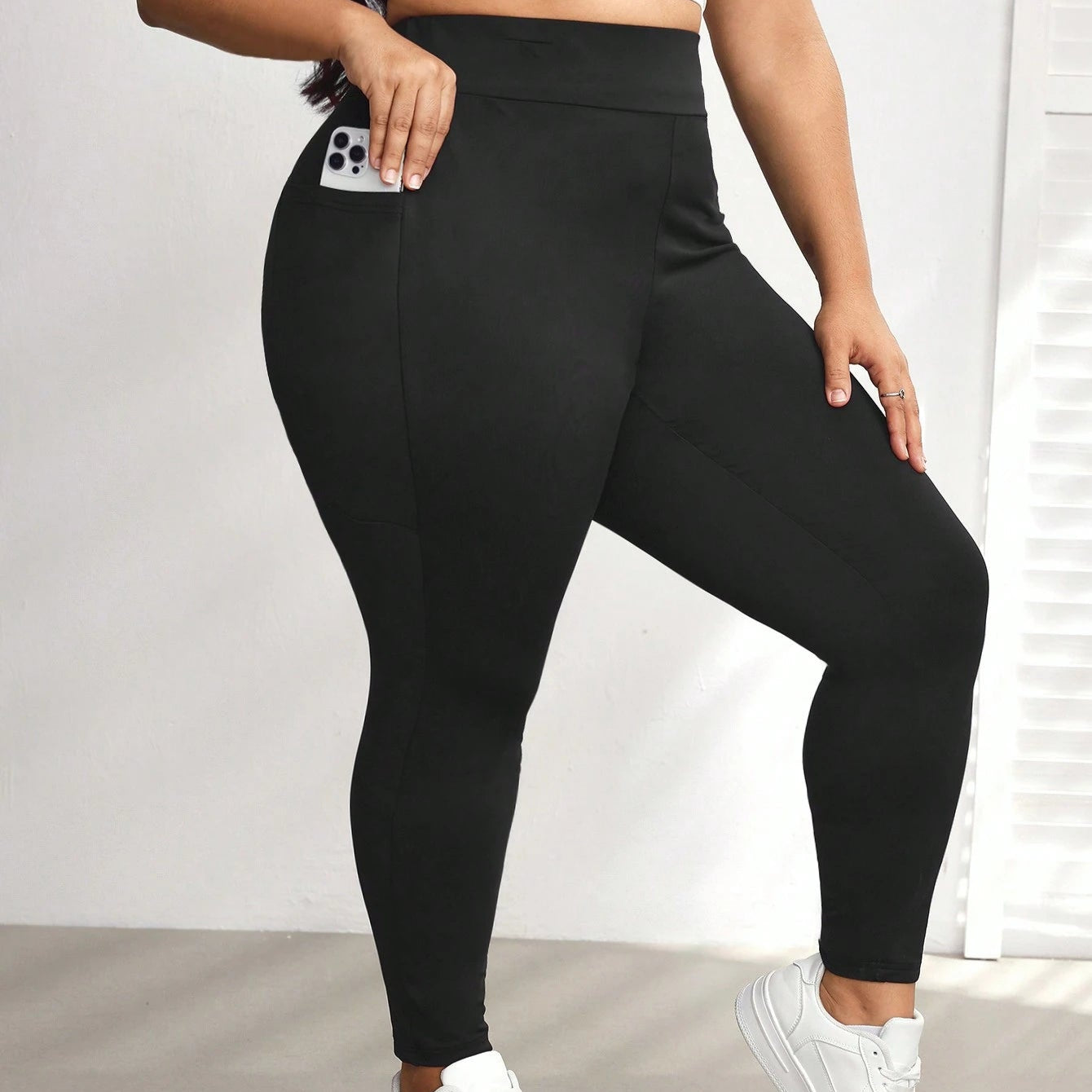 legging plus size, calça legging plus size, legging plus size cintura alta, legging plus size fitness, legging plus size com bolso, legging plus size estampada, legging plus size barata, legging plus size ideal para malhar, legging plus size compressão, legging plus size modeladora, calça legging plus size para academia, legging