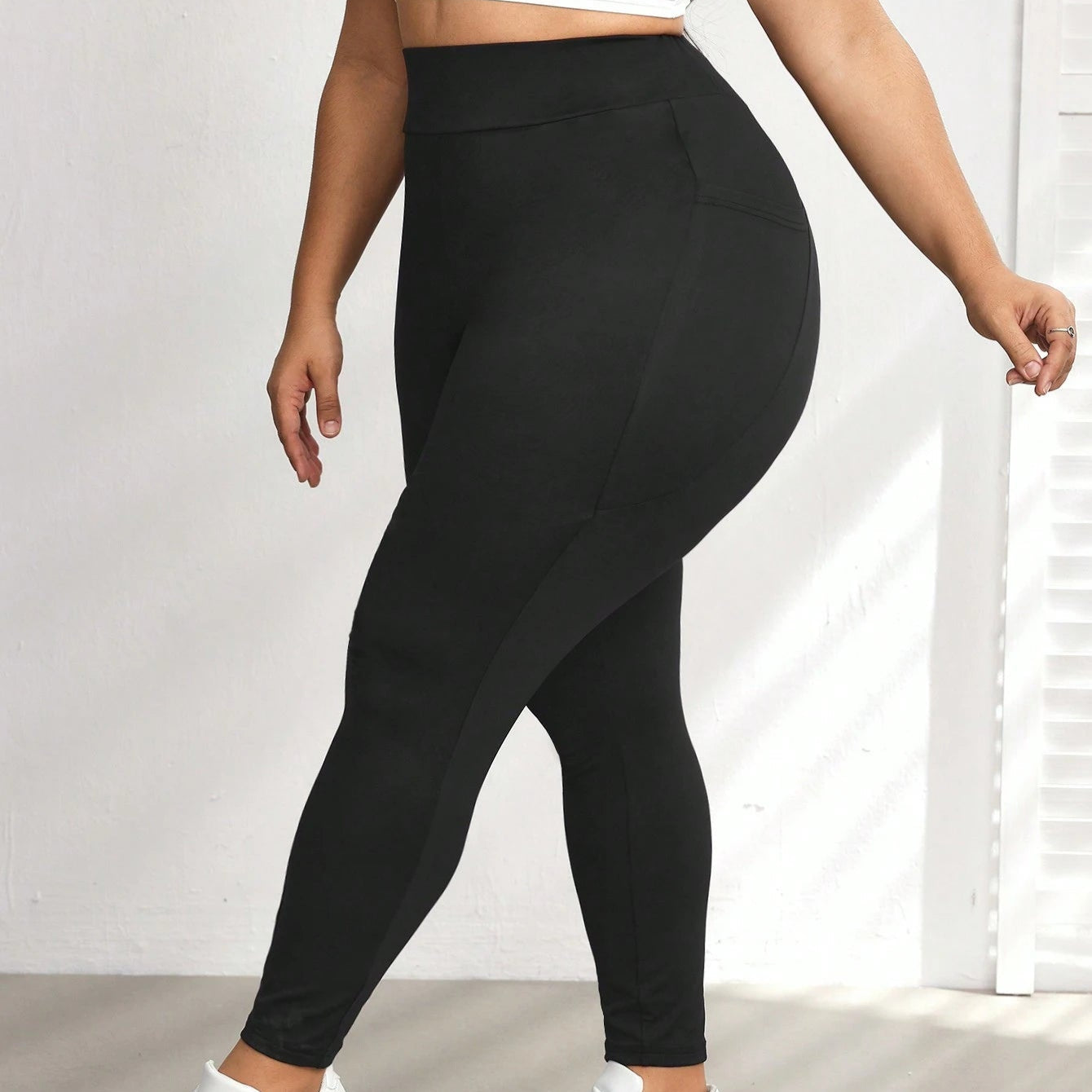 legging plus size, calça legging plus size, legging plus size cintura alta, legging plus size fitness, legging plus size com bolso, legging plus size estampada, legging plus size barata, legging plus size ideal para malhar, legging plus size compressão, legging plus size modeladora, calça legging plus size para academia, legging