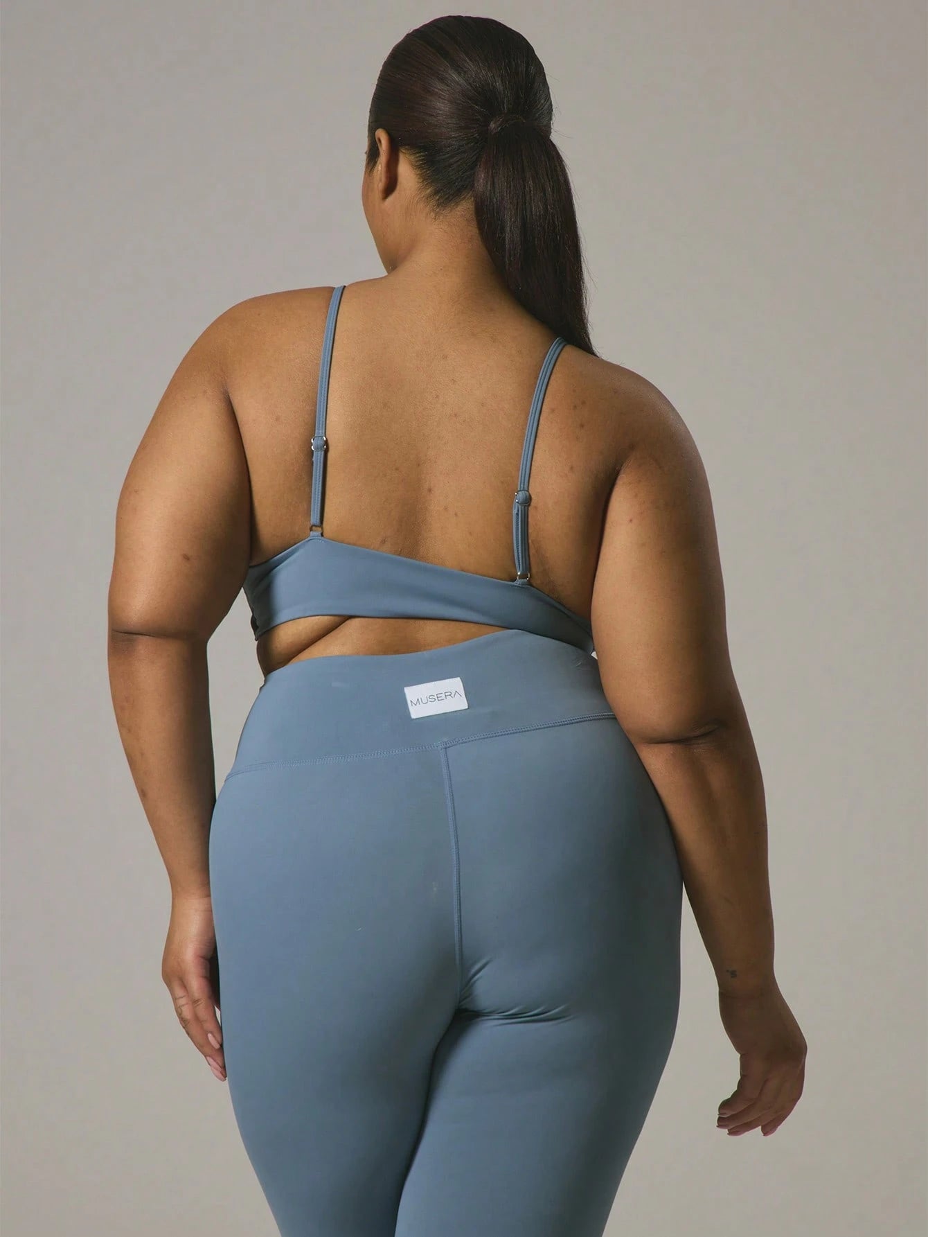 conjunto esportivo feminino, conjunto fitness feminino, conjunto esportivo feminino plus size, conjunto feminino plus size, conjunto feminino casual, conjunto feminino com calça, conjunto feminino com short, conjunto feminino moda, conjunto plus size casual, conjunto plus size confortável, conjunto plus size com estampa