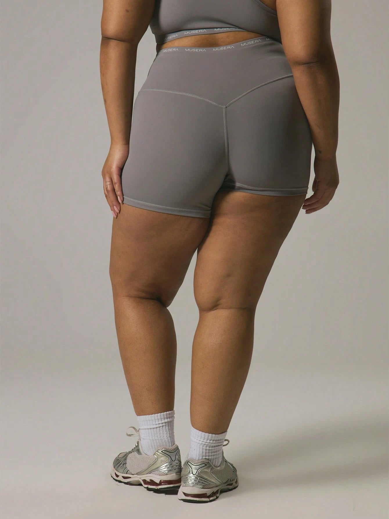conjunto esportivo feminino, conjunto fitness feminino, conjunto esportivo feminino plus size, conjunto feminino plus size, conjunto feminino barato, conjunto feminino elegante, conjunto feminino casual