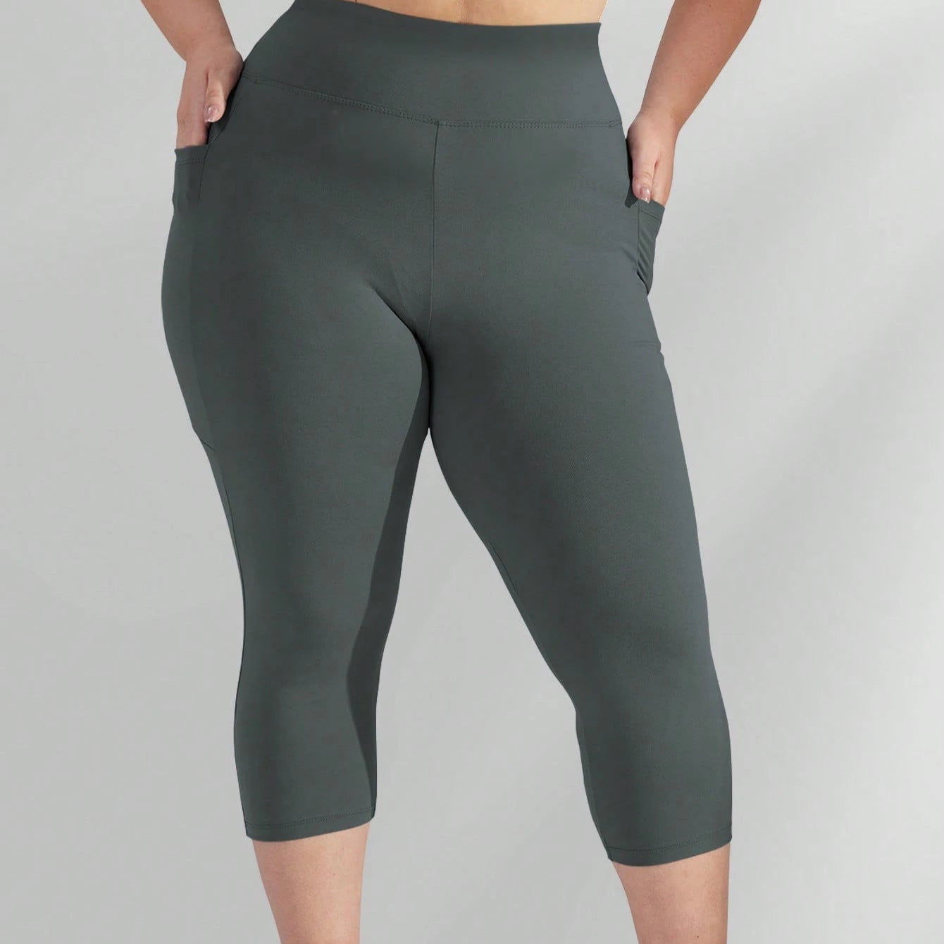 legging plus size, calça legging plus size, legging plus size cintura alta, legging plus size fitness, legging plus size com bolso, legging plus size estampada, legging plus size barata, legging plus size ideal para malhar, legging plus size compressão, legging plus size modeladora, calça legging plus size para academia, legging