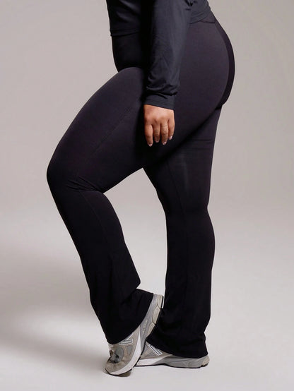 legging plus size, calça legging plus size, legging plus size cintura alta, legging plus size fitness, legging plus size com bolso, legging plus size ideal para malhar, legging plus size compressão, legging plus size modeladora, calça legging plus size para academia, legging plus size suplex, legging plus size poliéster, legging plus size elastano 