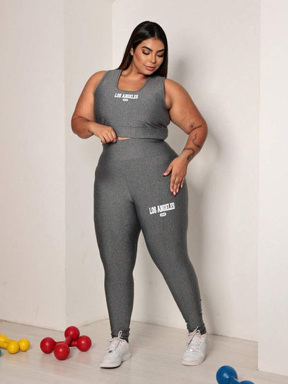 Conjunto Top e Calça Plus Size