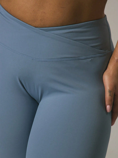 conjunto esportivo feminino, conjunto fitness feminino, conjunto esportivo feminino plus size, conjunto feminino plus size, conjunto feminino casual, conjunto feminino com calça, conjunto feminino com short, conjunto feminino moda, conjunto plus size casual, conjunto plus size confortável, conjunto plus size com estampa 