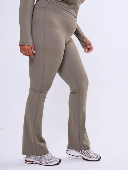 legging plus size, calça legging plus size, legging plus size cintura alta, legging plus size fitness, legging plus size com bolso, legging plus size ideal para malhar, legging plus size compressão, legging plus size modeladora, calça legging plus size para academia, legging plus size suplex, legging plus size poliéster, legging plus size elastano 
